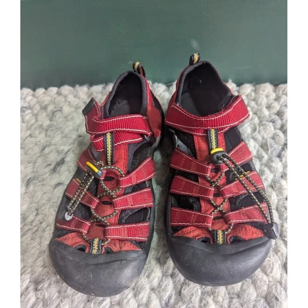Keen Kids Sandals Shoes Newport H2 size Youth 5 Red Waterproof hiking